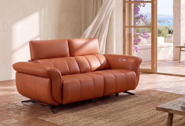 Il living in estate: luce, natura e comfort 