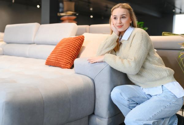 Scegliere il Divano Perfetto per il Tuo Stile