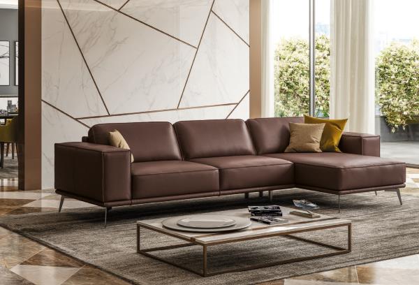 Divani in pelle e stile moderno